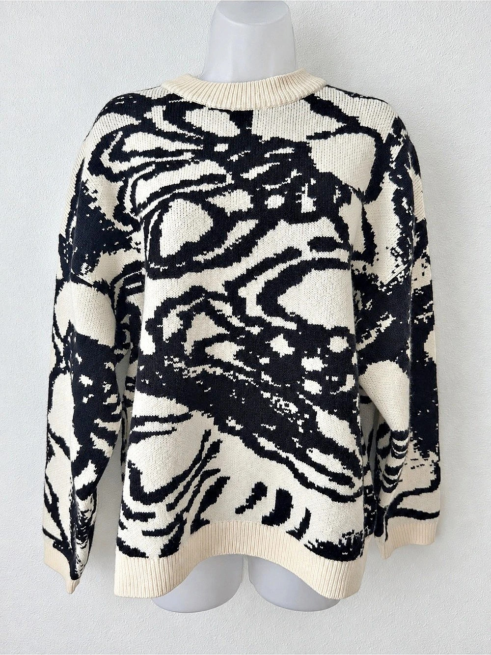 Topshop Abstract Floral Jacquard Sweater Small Black Cream NWT